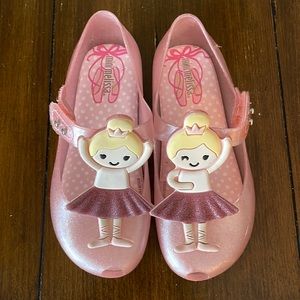 Mini Melissa size 11